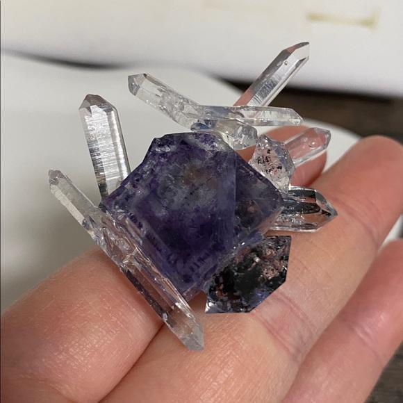 Multicolor Crystal Cluster statement ring - Picture 13 of 13